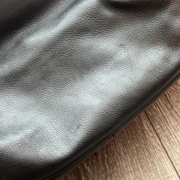 Marc Jacobs black handbag - Picture 5 of 16